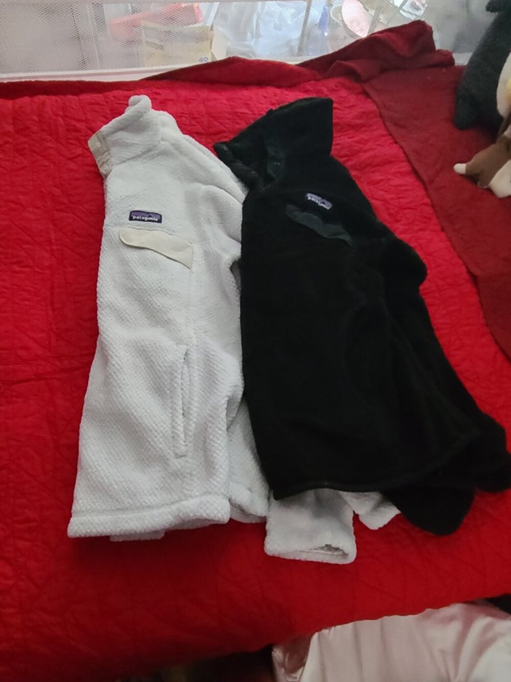 Set of 2 Patagonia Fleece Pullovers